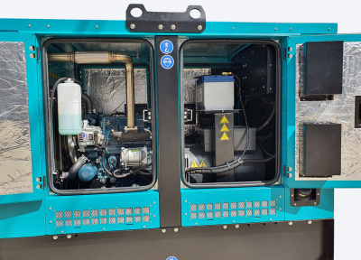 картинка Дизельный генератор Genbox KBT8T(S)-3000 в кожухе от магазина Генератор Центр